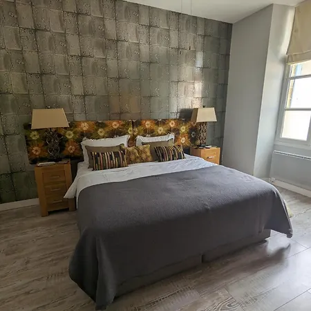 La Maison Anglaise Apartment *